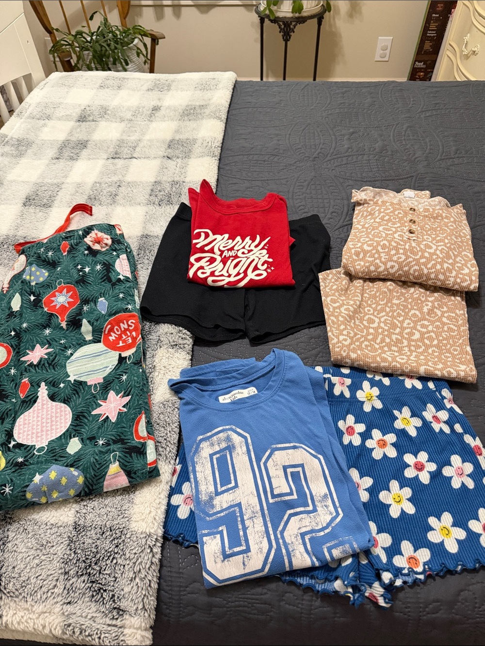 Old Navy Kids Pajama Mix — Blue, Red, Green, Beige Floral & Graphic Pieces